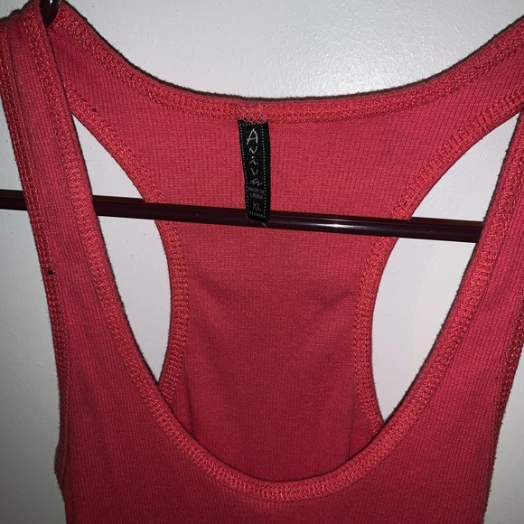 2 Tanks already bundled - Picture 3 of 4